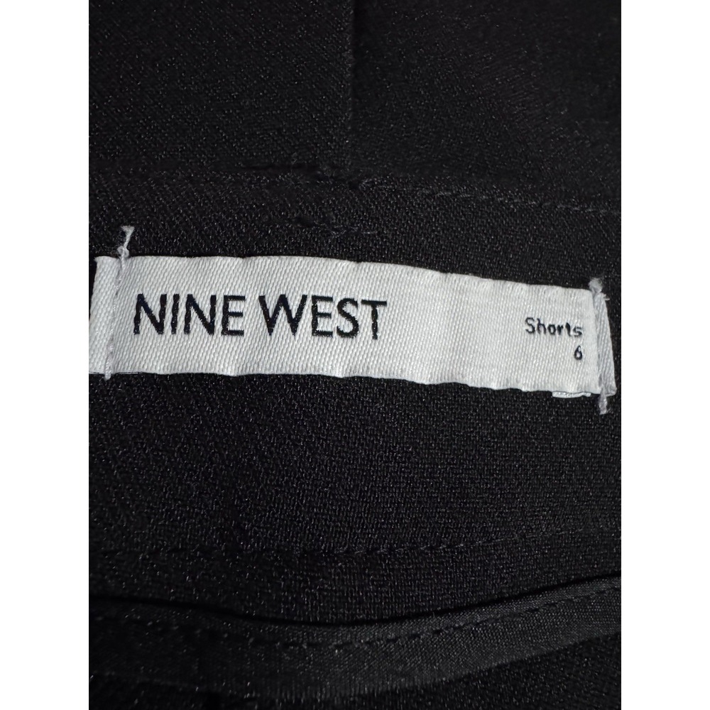 Nine West Women's Size 6 Black High Rise Pleated Dress Shorts Pockets - Picture 4 of 5